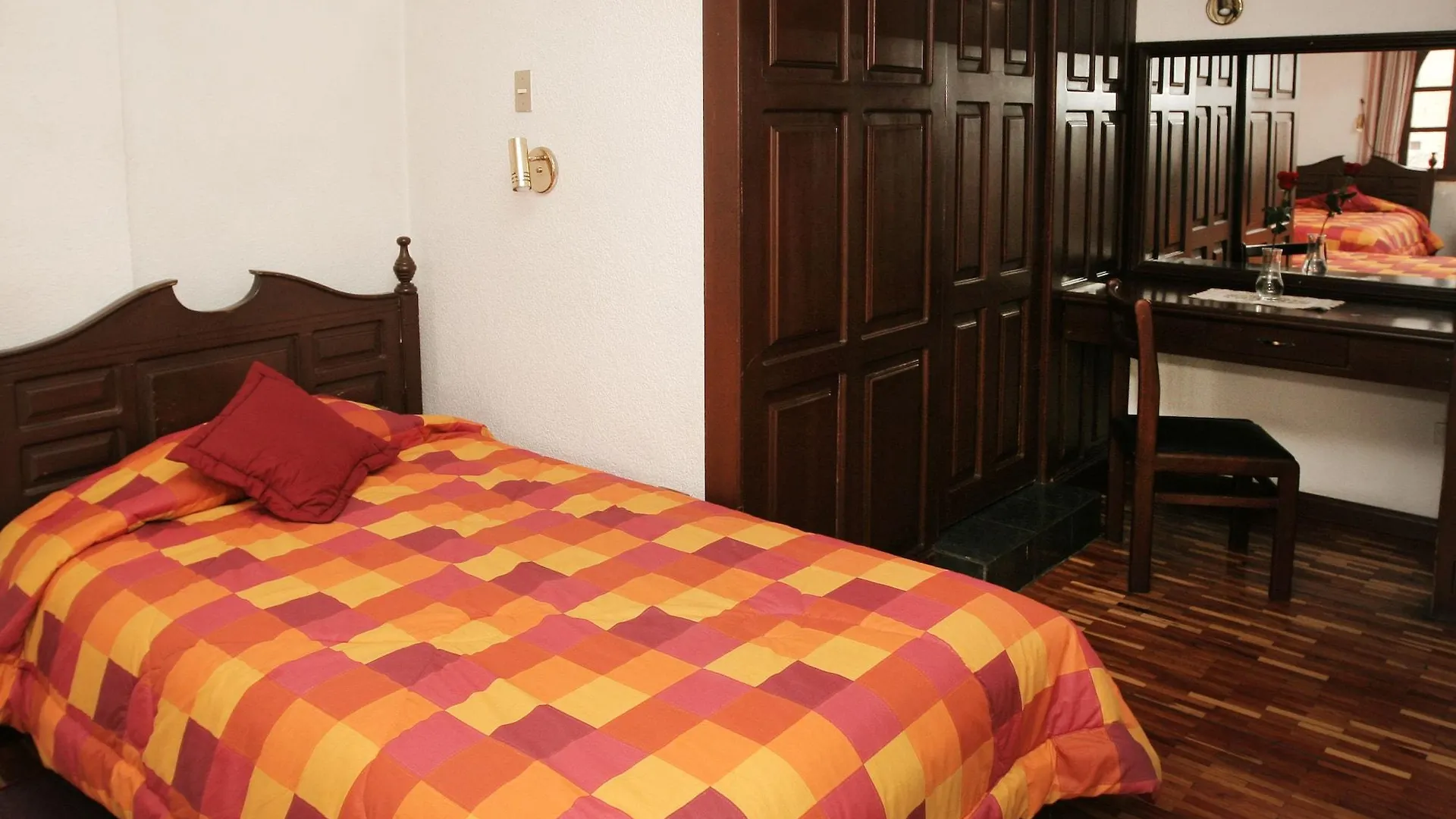 Hotel Huasi Continental Quito