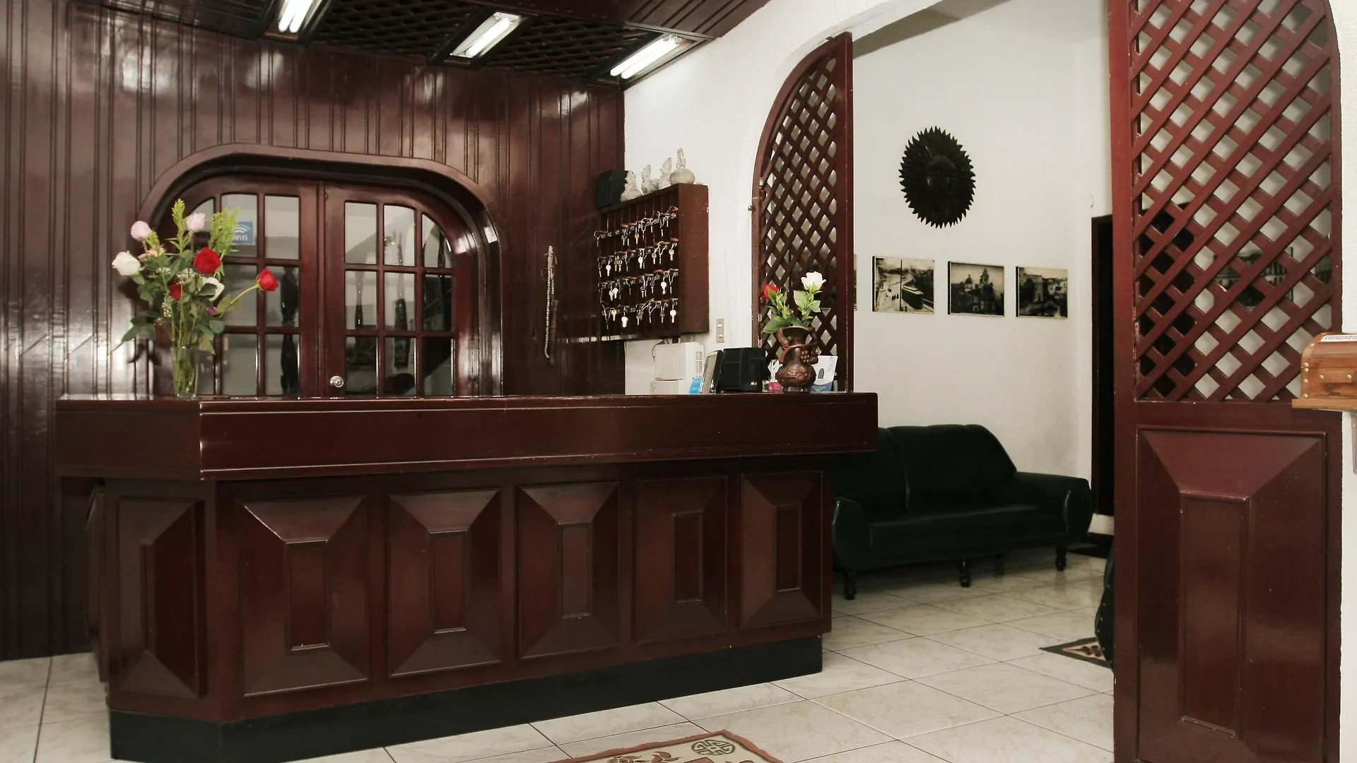 Hotel Huasi Continental Quito