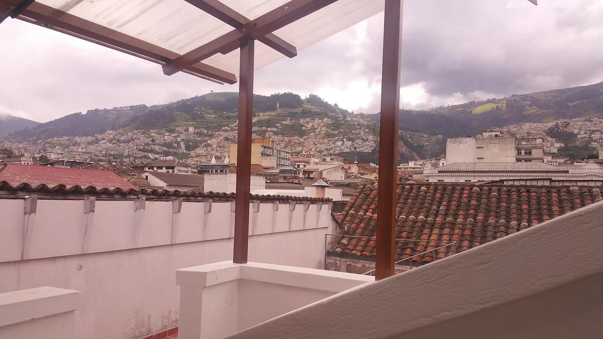 Hotel Huasi Continental Quito 3*,