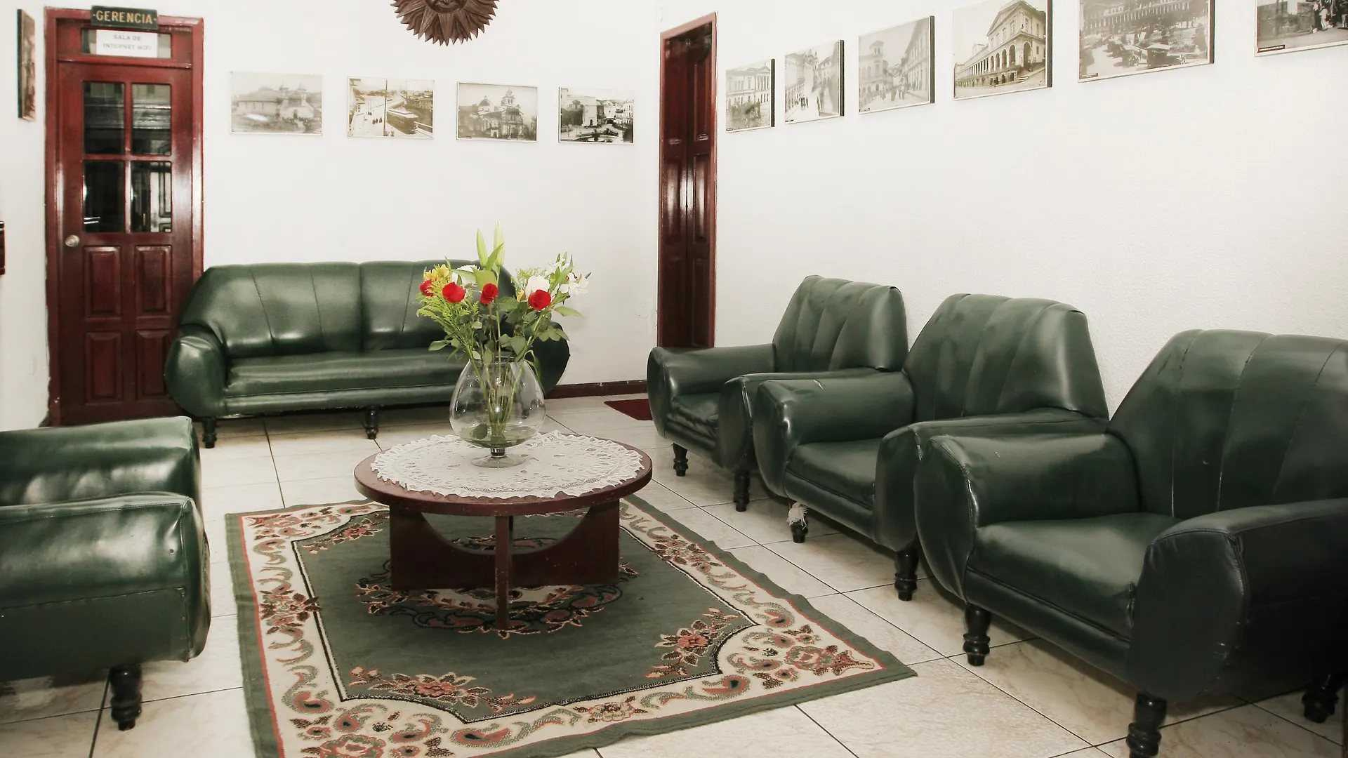 ***  Hotel Huasi Continental Quito Ecuador