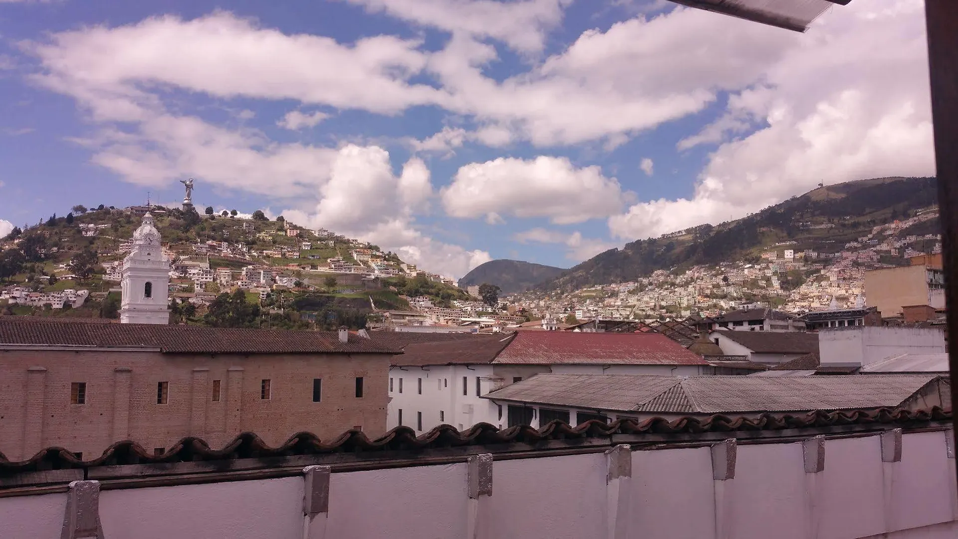 Hotel Huasi Continental Quito