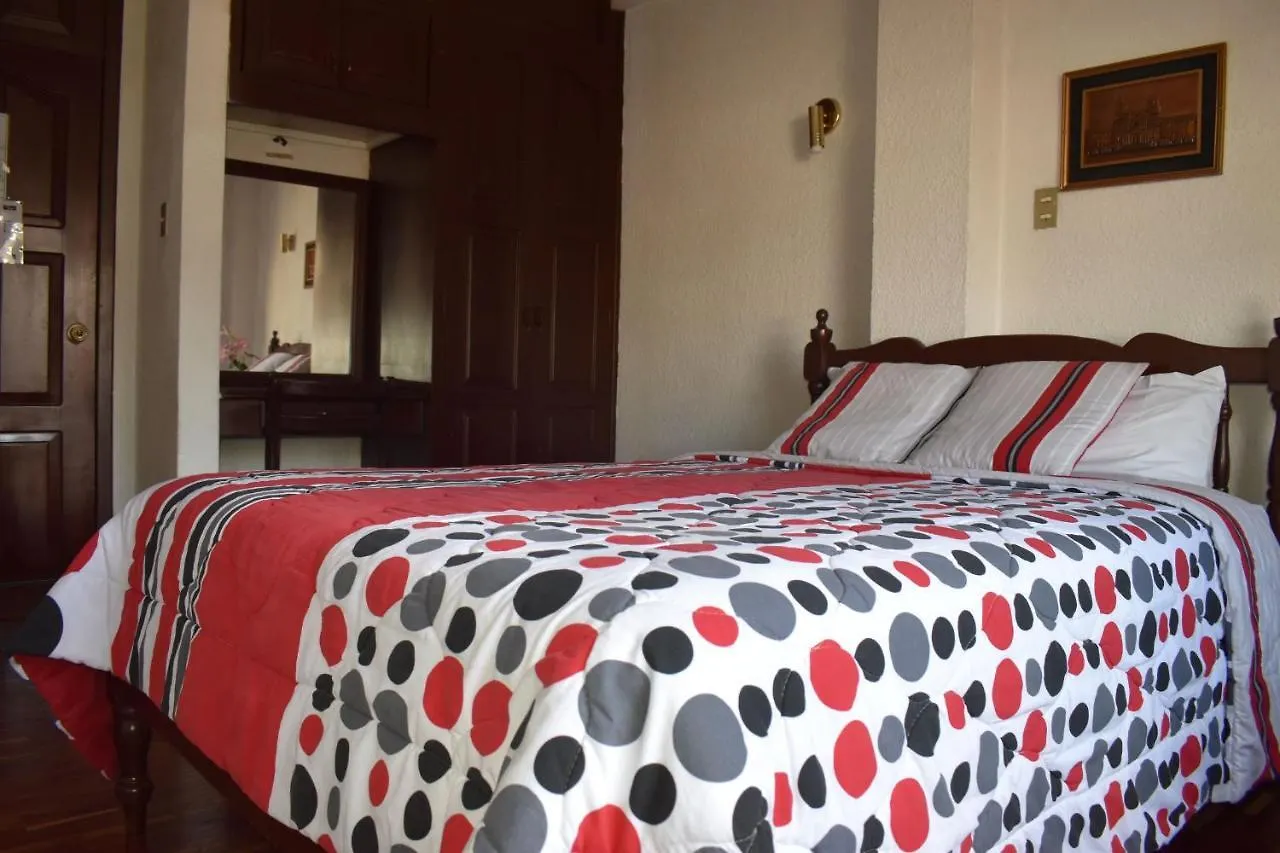 Hotel Huasi Continental Quito