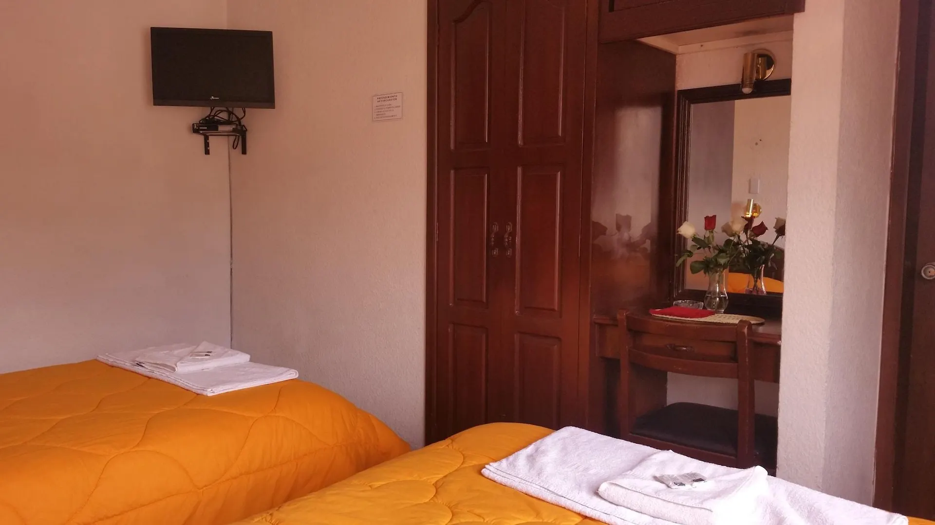 Hotel Huasi Continental Quito