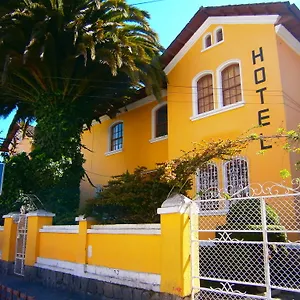 Guest house The Yellow House