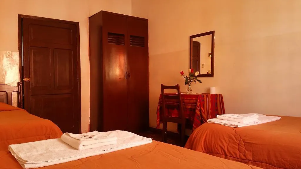 Hotel Huasi Continental Quito 3*,